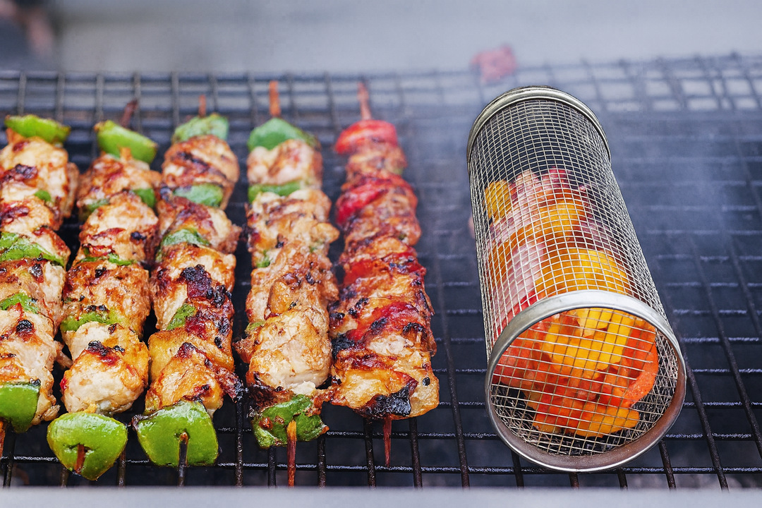 🍔🌭 Get Ready for the Ultimate BBQ Season!🍖Rolling Grill Basket, Removable Wooden Handle